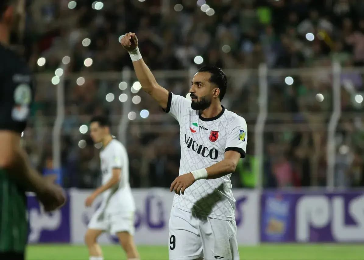 مهاجم سابق پرسپوليس به نفت مسجد سلیمان پیوست