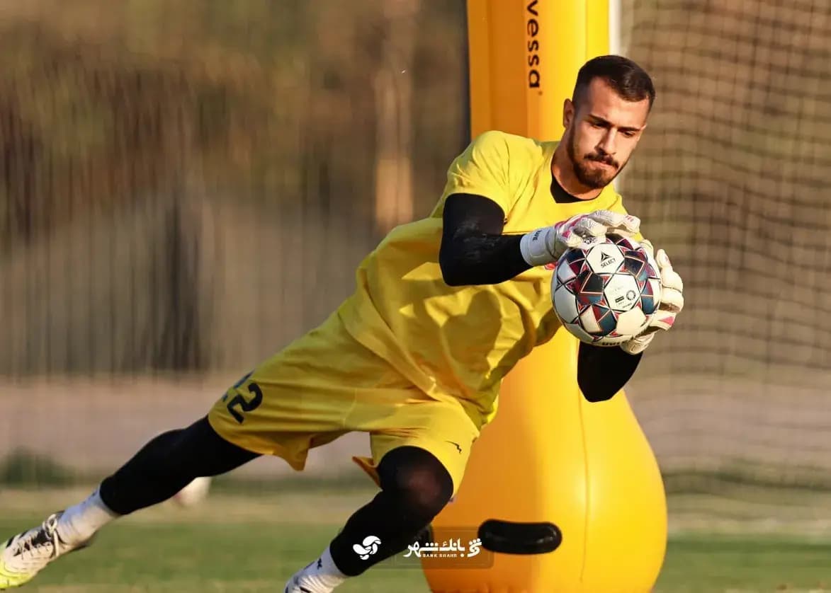 جدایی گلر پرسپولیس تائید شد