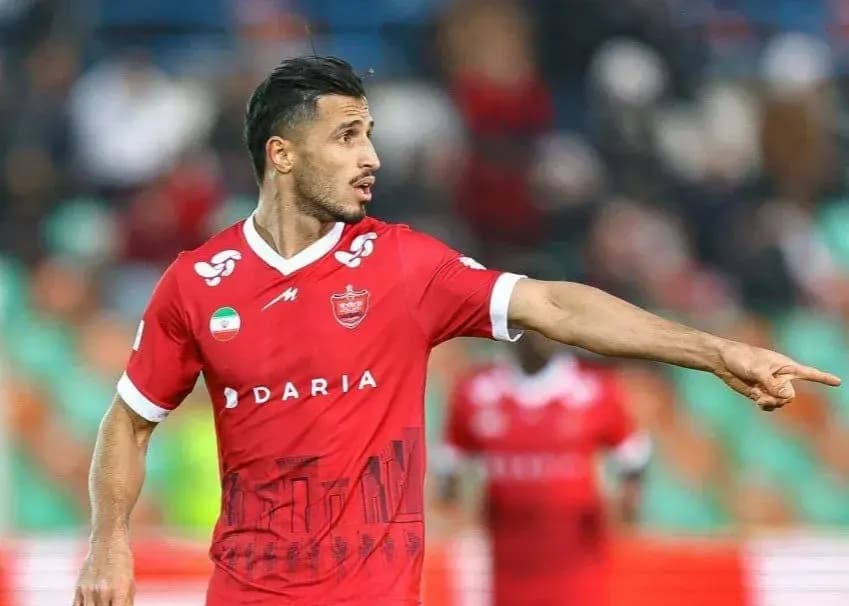 اولین تمدید قرارداد این فصل پرسپولیس