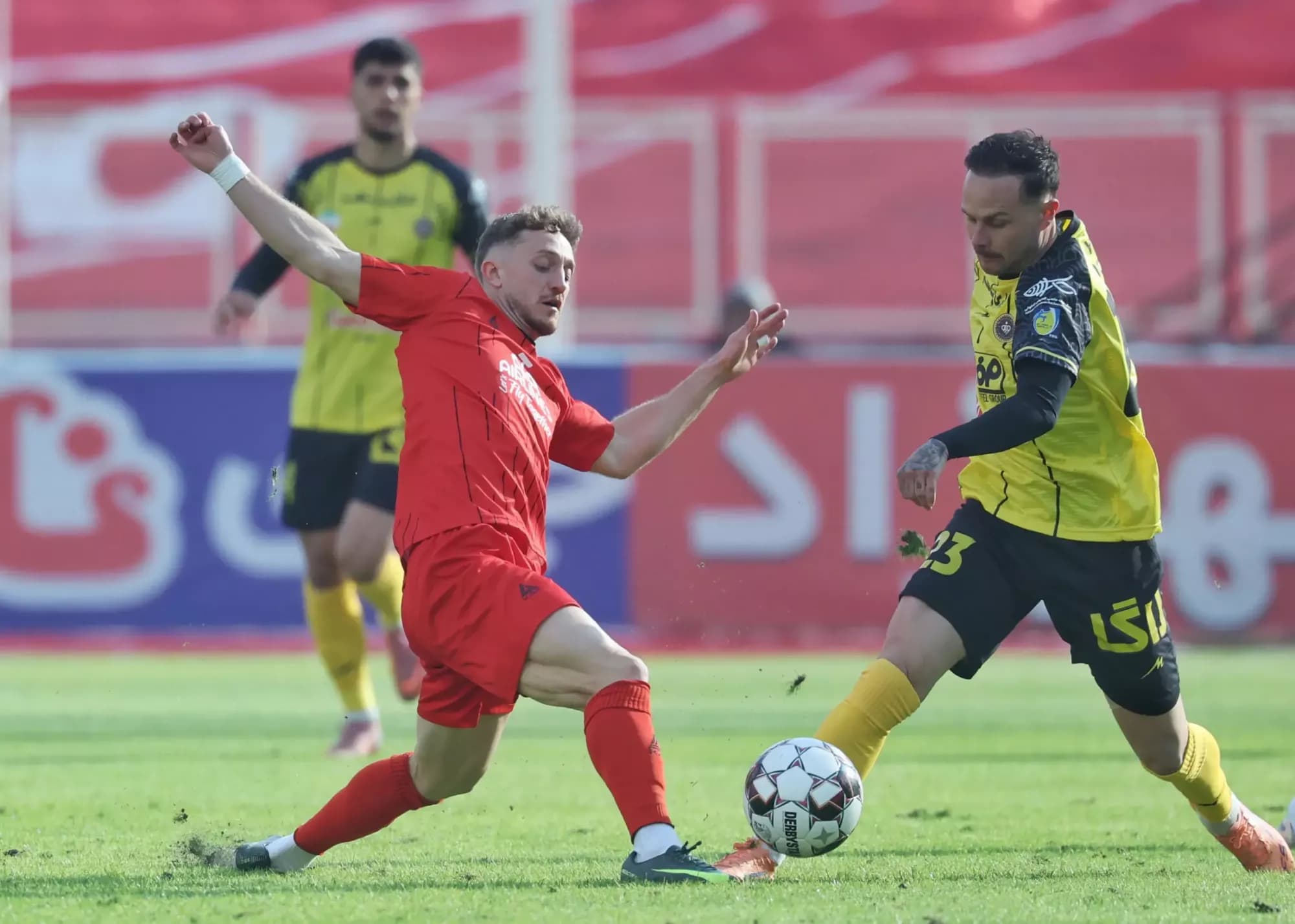 شکایت سپاهان، پرسپولیس و گلگهر برای تغییر جدول!