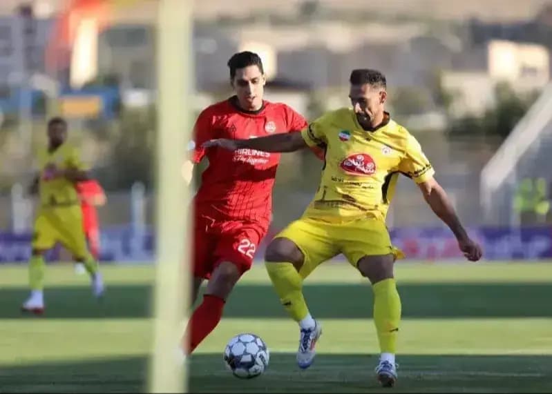 زنده: فجر 0 - تراکتور 0