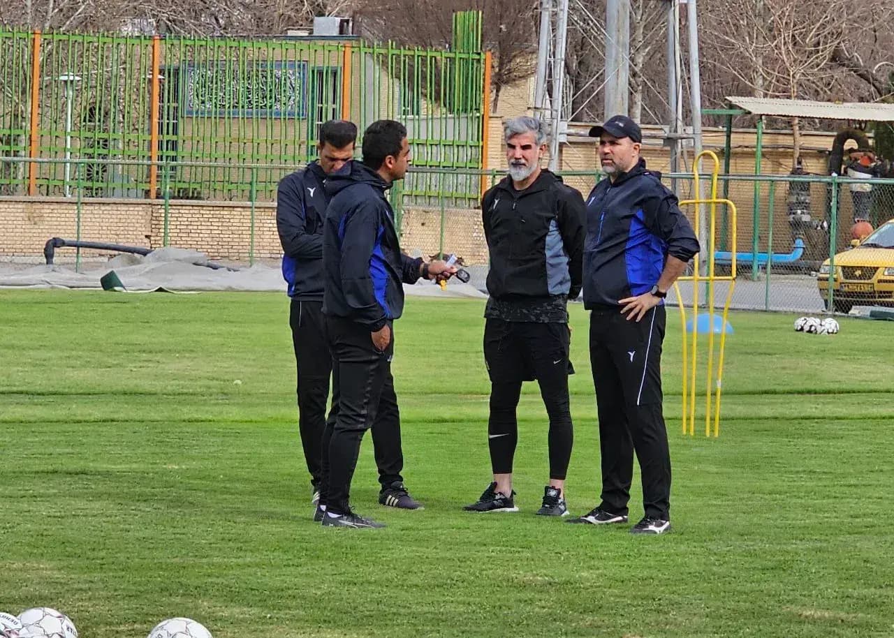 تکمیل کادر فنی ذوبآهن با حضور پرسپولیسیها (عکس)