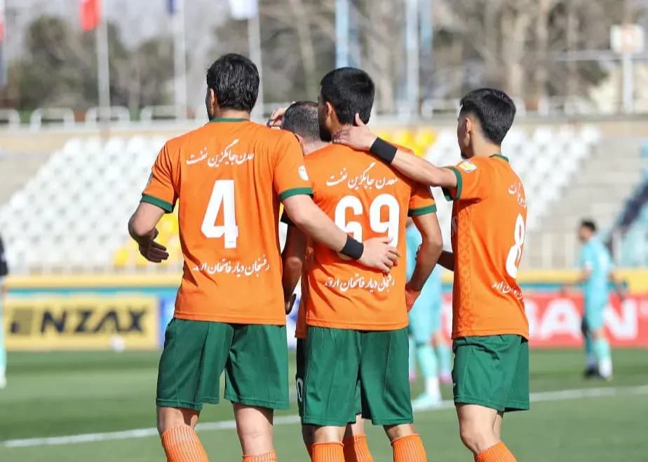 سراج: فدراسیون رفسنجان را در لیگ دارد!