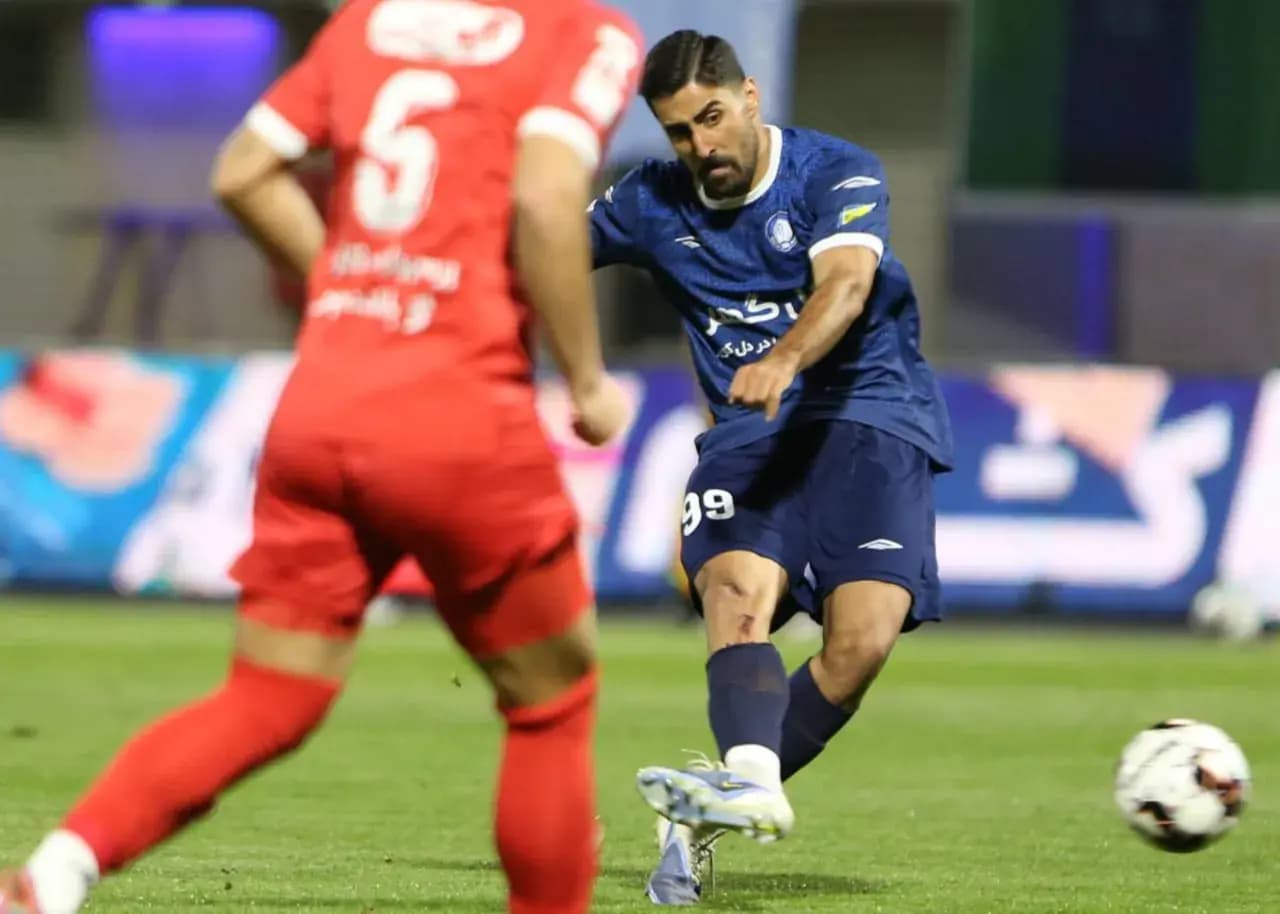 لطیفی‌فر: پرسپولیس را بردیم، میتوانیم قهرمان شویم