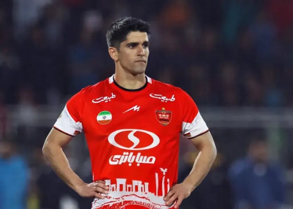 فسخ محترمانه گزینه دفاعی پرسپولیس!