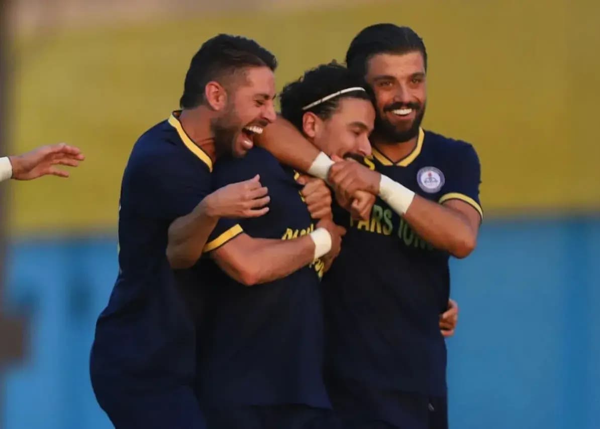 داغ جمی‌ها بعد از برد مهم تازه شد!(عکس)