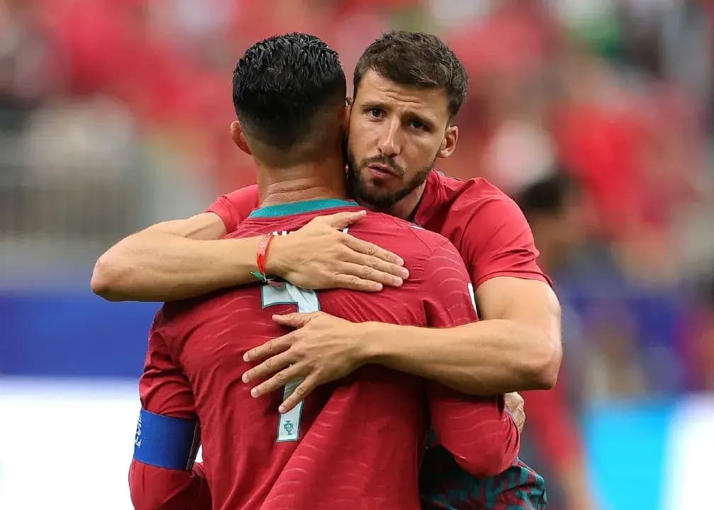 حمایت ستاره پرتغال از کریس: انتقادها مهم نیست