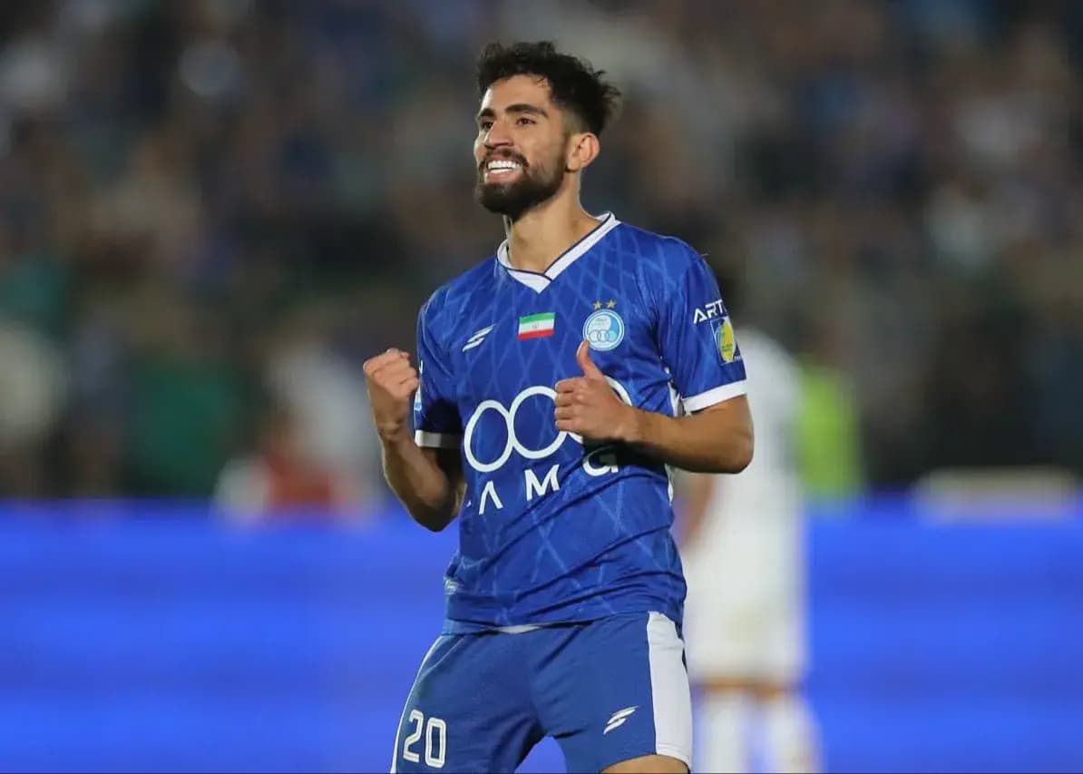 وینگر استقلال در جمع آبی‌ها ماندگار شد
