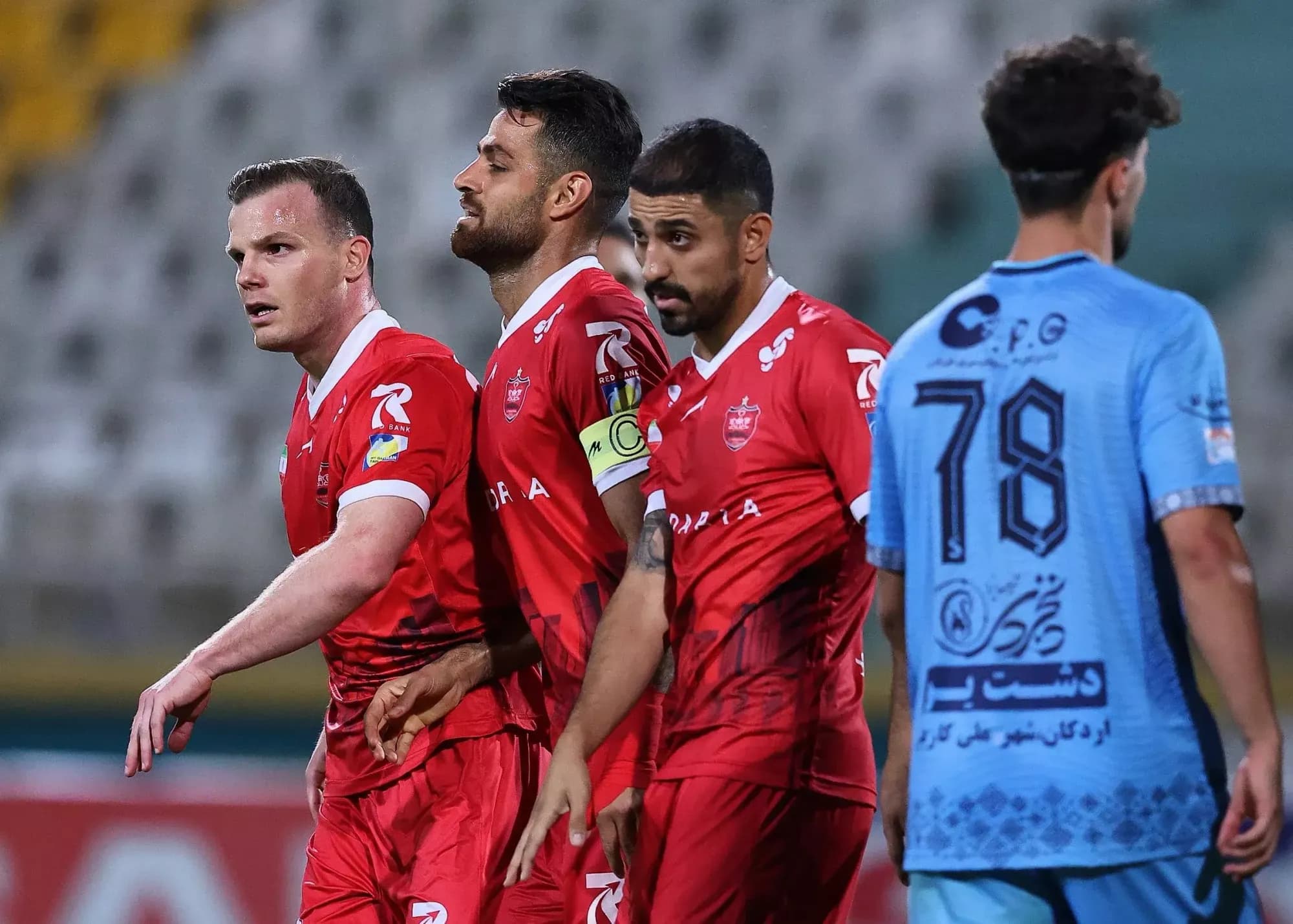 هدیه چادرملو به پرسپولیس با اشتباه دو بازیکن