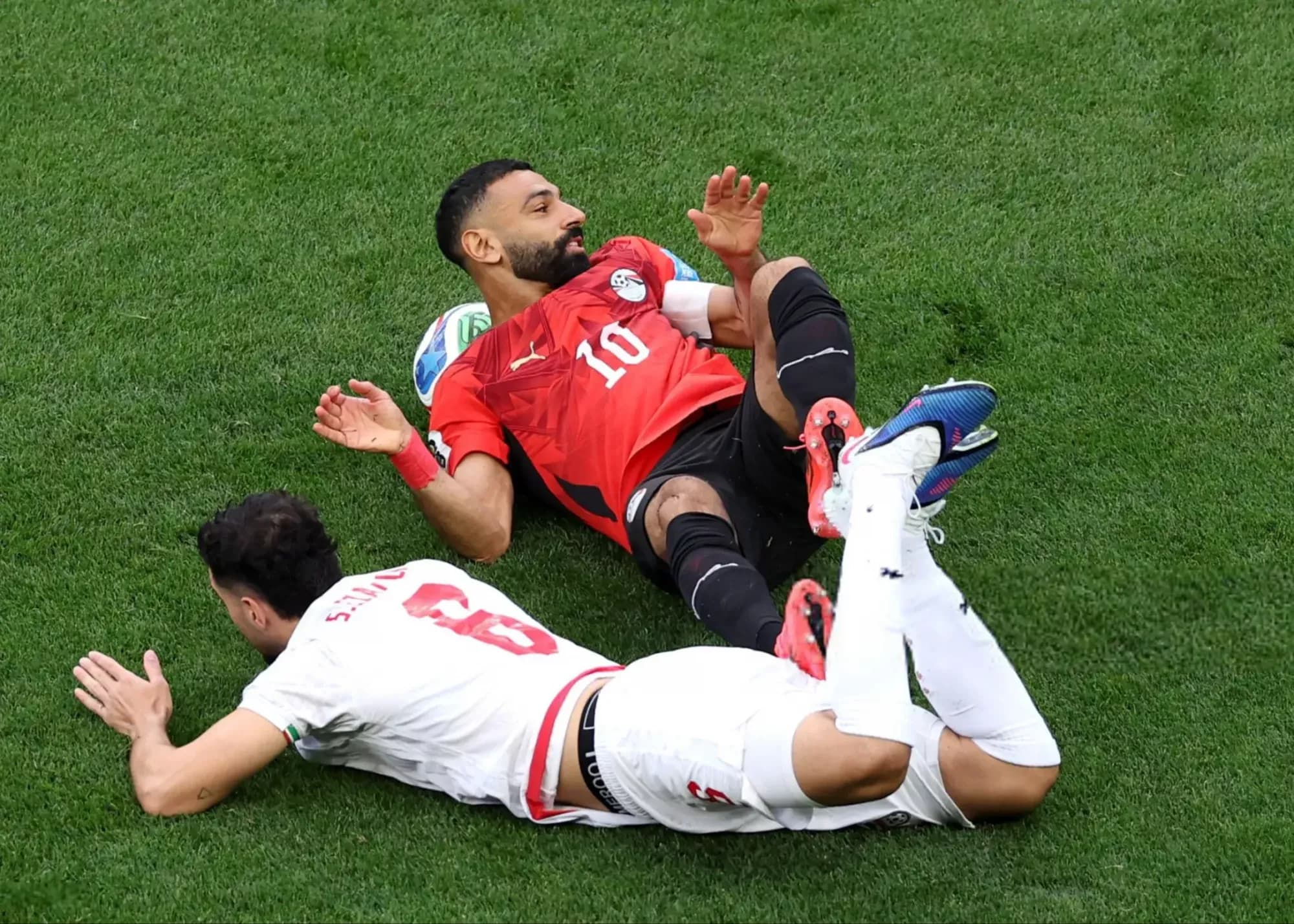 همسترینگ صلاح مقابل ایران کشیده شد!