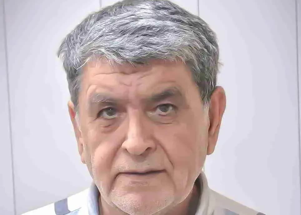 سردار آزمون عزادار شد 