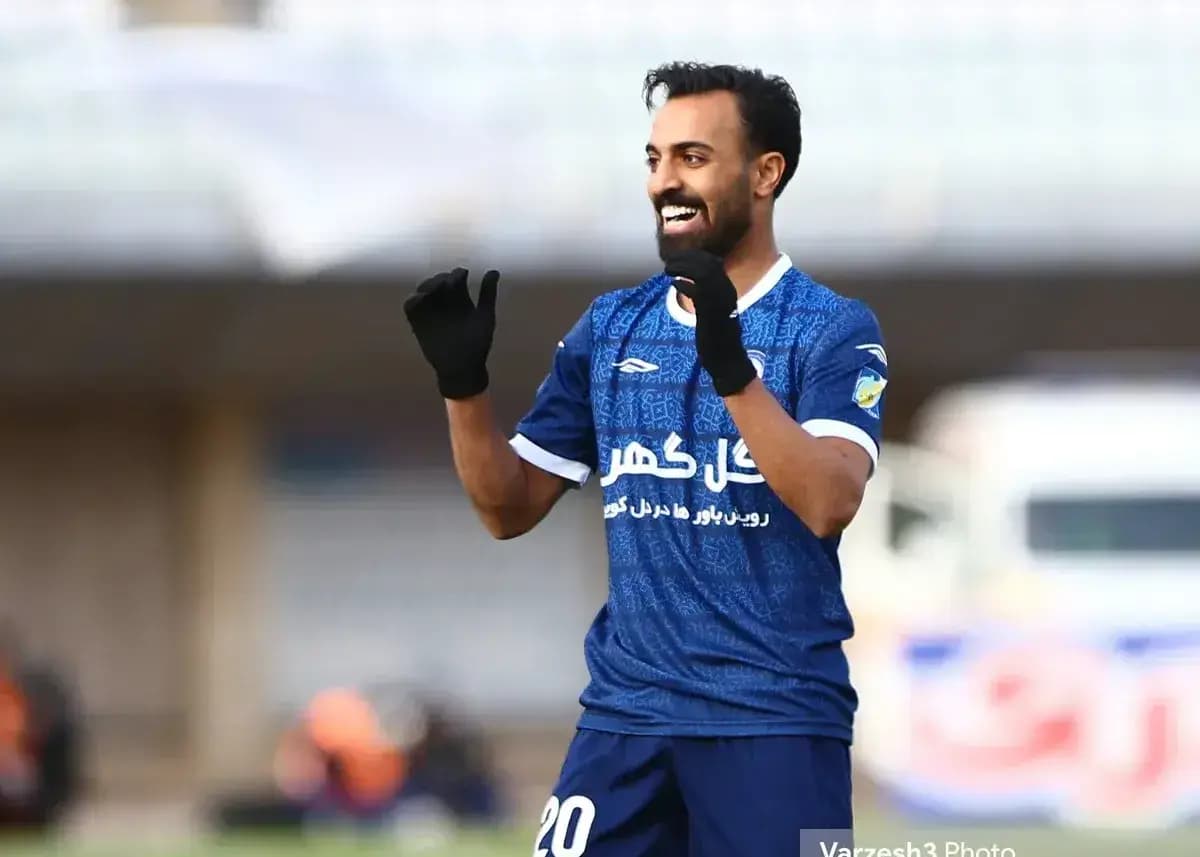 پیام خداحافظی مدافع راست جدید پرسپولیس