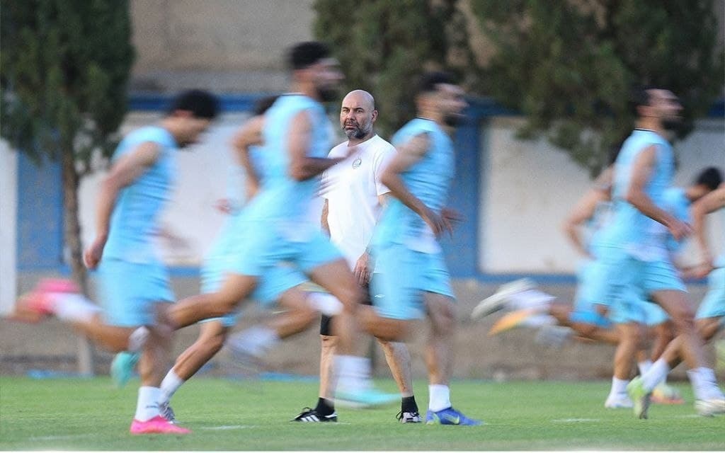 هفت جوان در صف ورود به ترکیب استقلال