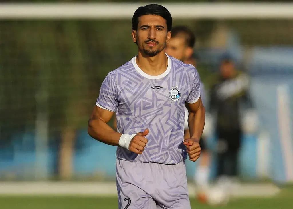 سمت راست استقلال، فعلاً بدون رامین