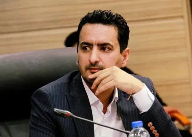 سیدرضایی: پرسپولیس، چادرملو و مردم را سرِ کار گذاشتند
