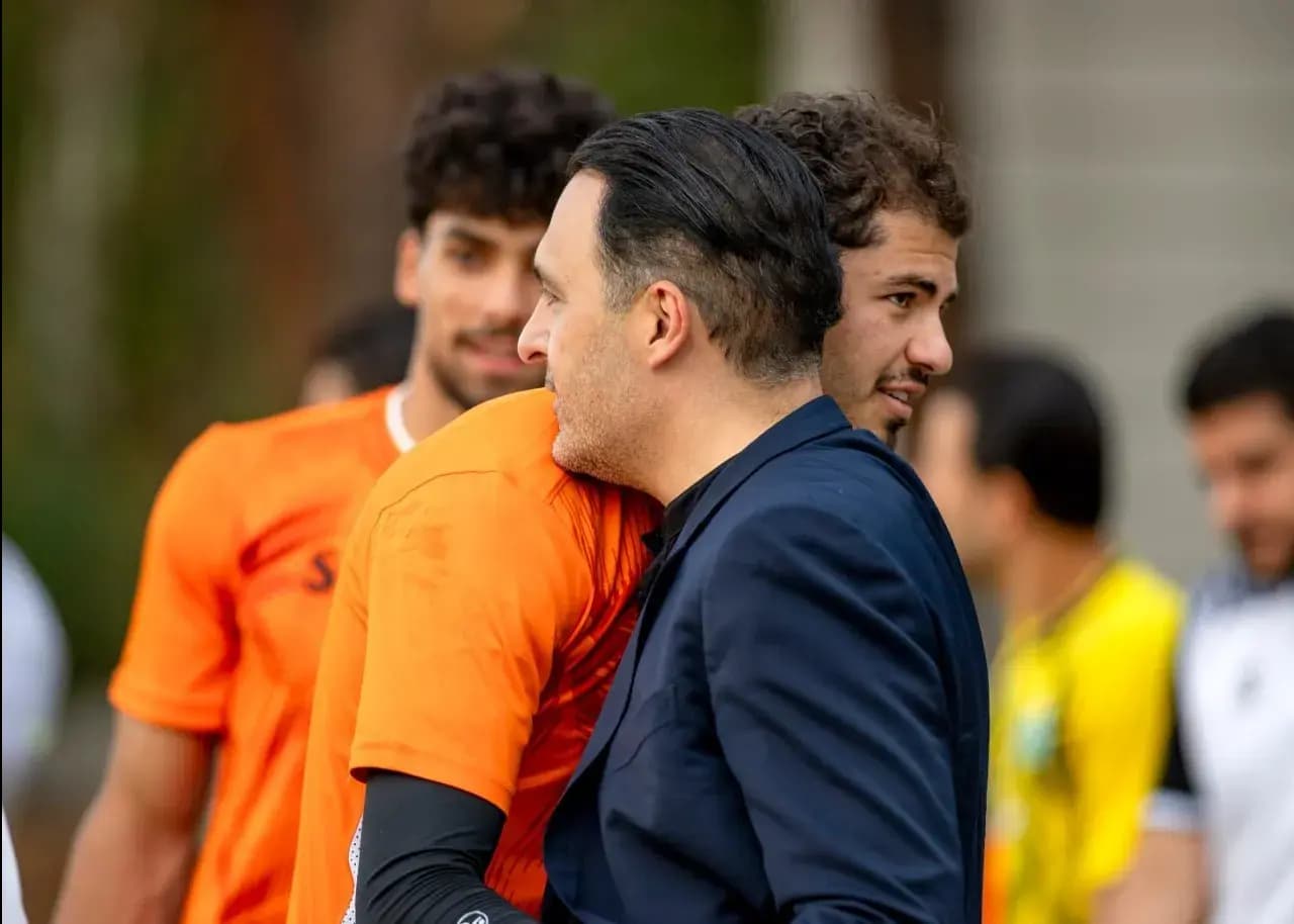 خلیفه: استقلال راضی‌ام کرد پنج‌ساله ببندم