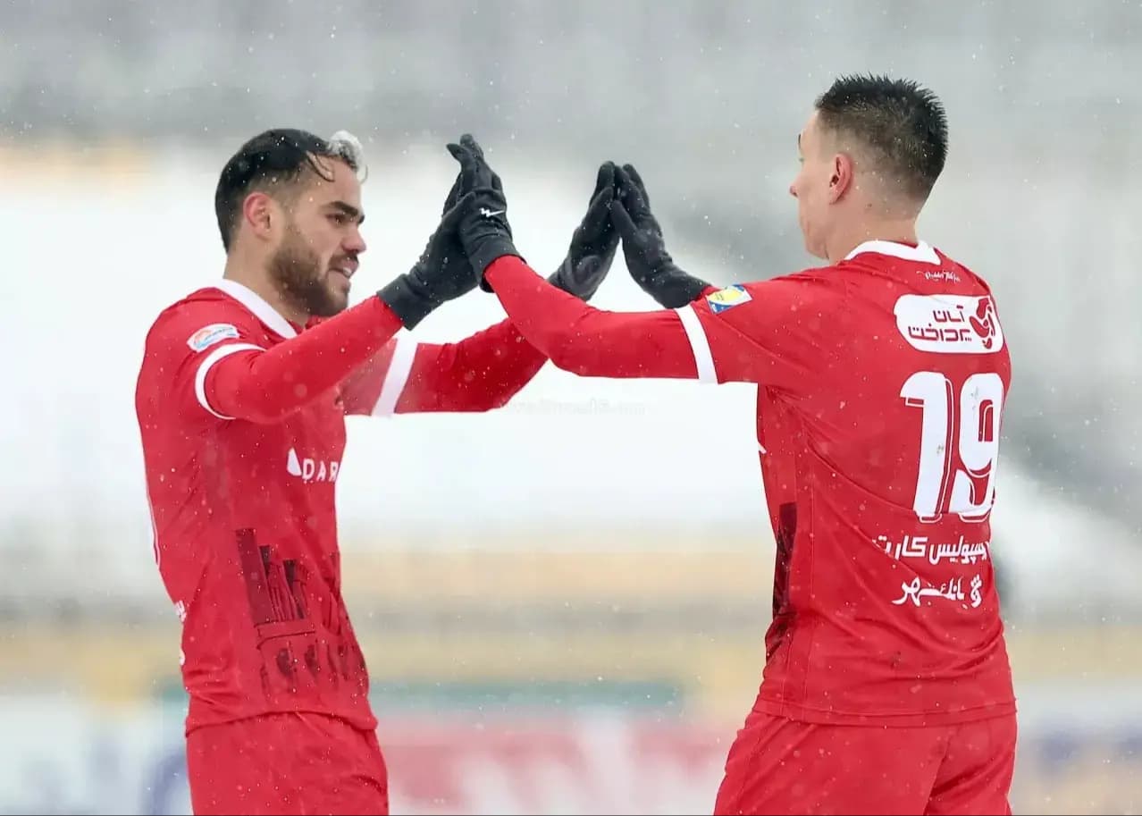 دو ستاره پرسپولیس روی نیمکت یخ زدند!