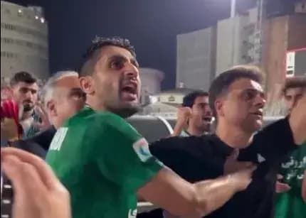بازیکنان شمس آذر پشت سرمربی (عکس)