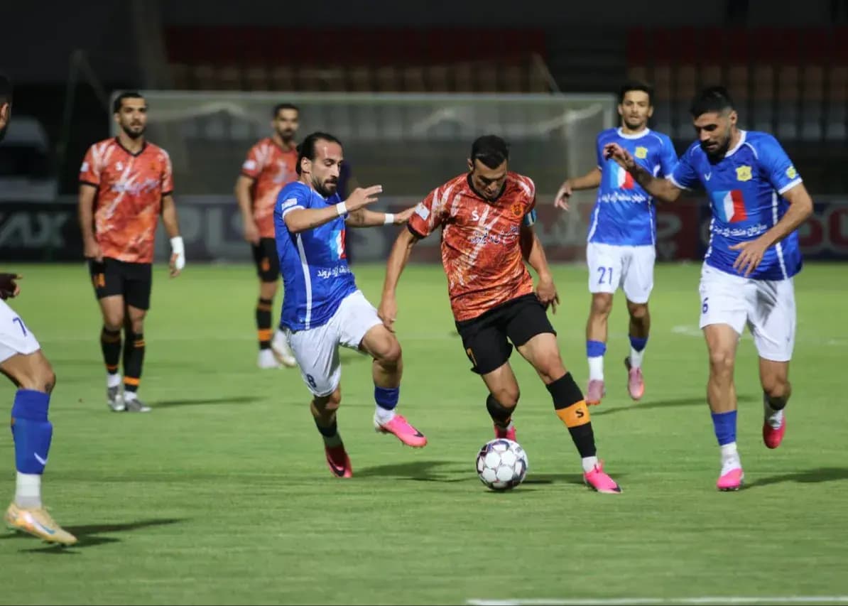 مس شهربابک 0-صنعت نفت 0: روی دور مساوی!