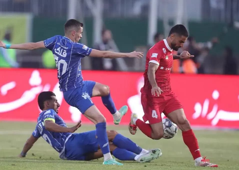 دوری ۲۵ کیلومتری استقلال و پرسپولیس در اصفهان!