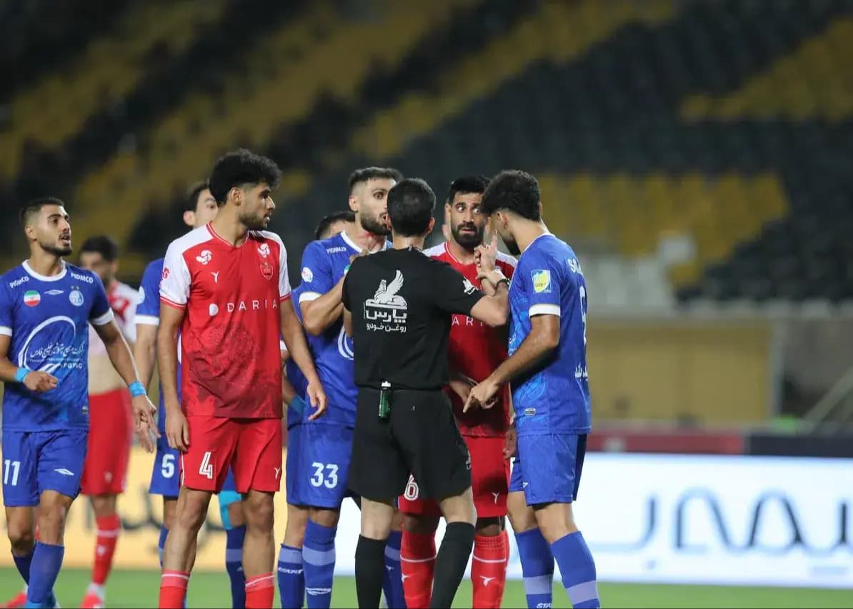 بند عجیب در شکایت از موعود: ناخن‌ها را چک نکردی!