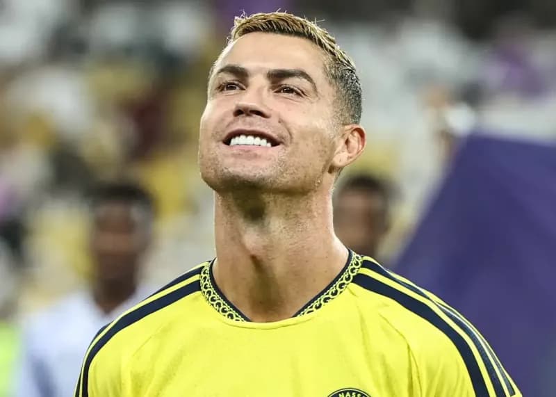 فداکاری رونالدو: تا بقیه حقوق نگیرند، پول نمیگیرم!