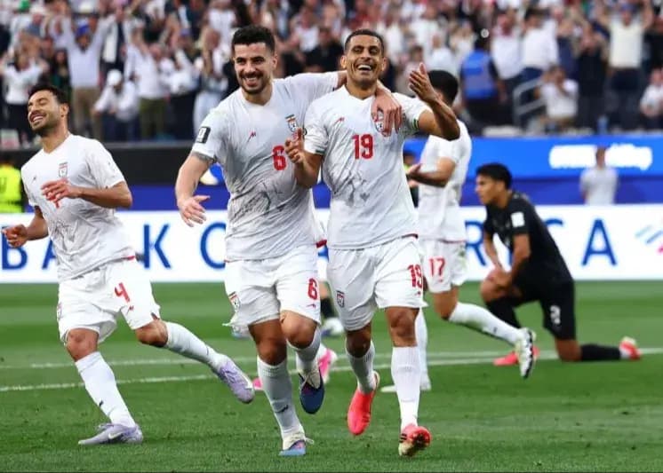 مدافع باتجربه تیم ملی و چند رقیب گردنکلفت!