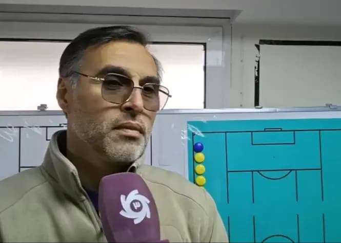 علایی: از تراکتور هیچکس با من مذاکره نکرده است