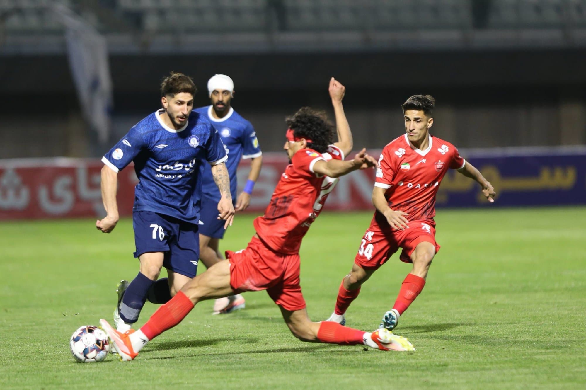 مدافع پرسپولیس بدون علائم ضرب خوردگی! (عکس)