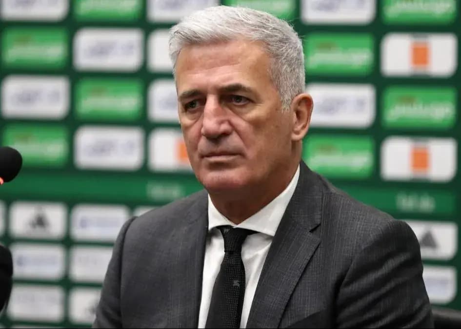 سرمربی الجزایر گنج میخواهد تا برود!